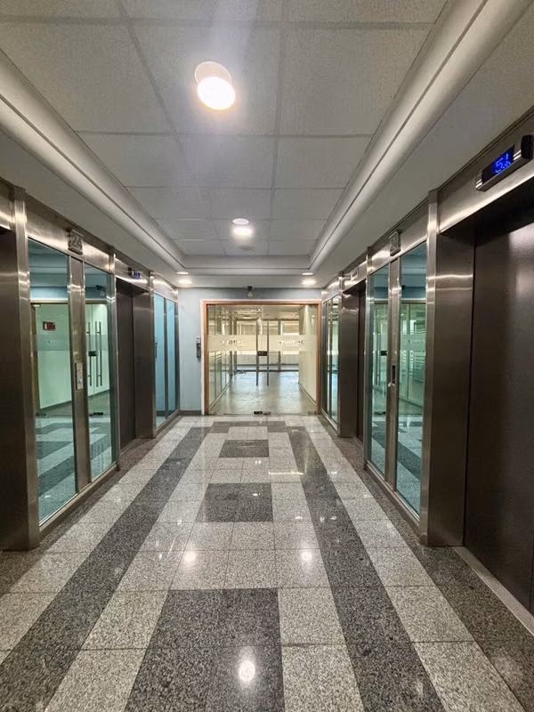 Oficina en arriendo Amplios espacios y vistas panoramicas en el corazn de Santiago centro Historico