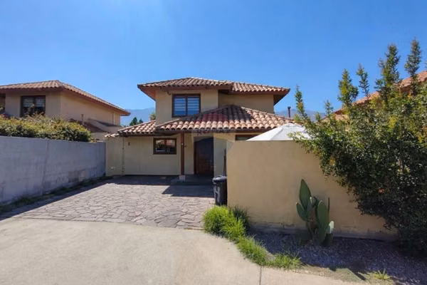 Casa hacienda macul, 4d, 3b, 2 est. peñalolén