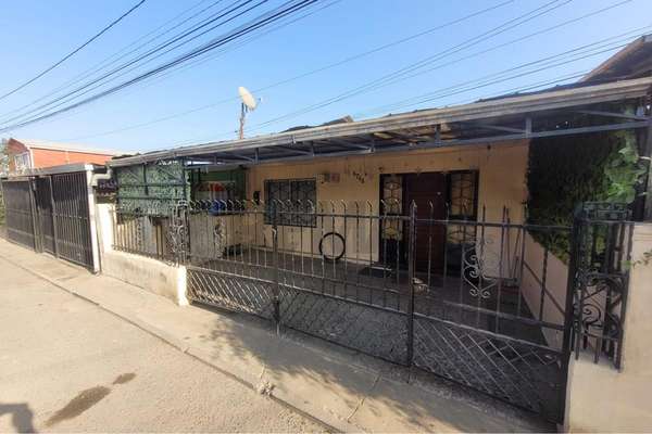 Casa en venta 4 dormitorios 1 baño