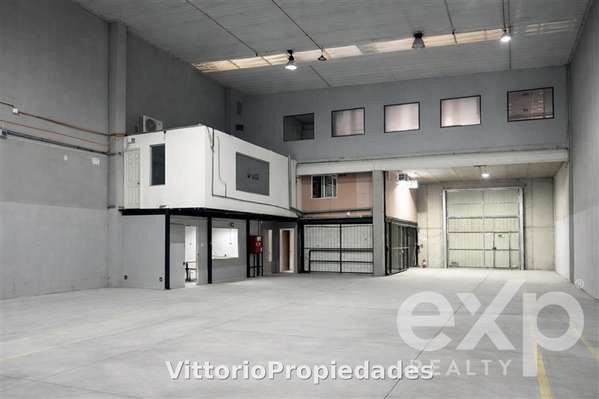 Bodega Industrial excelente ubicación en Quilicura