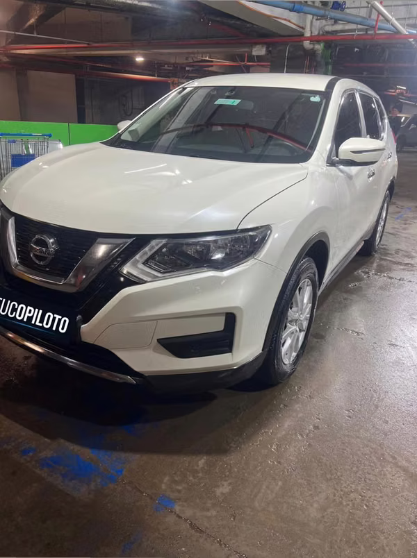 NISSAN X-TRAIL 2.5 SENSE 4X2 AT