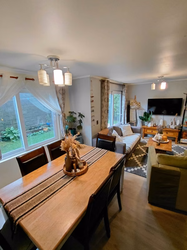 Se arrienda hermosa y cómoda casa en Altos de Puerto Varas