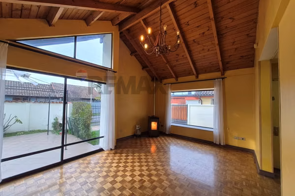 Amplia casa en venta san pedro de la paz
