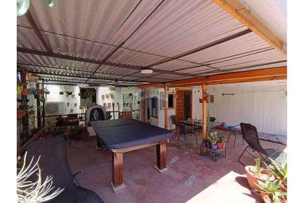 Amplia casa en cerrillos