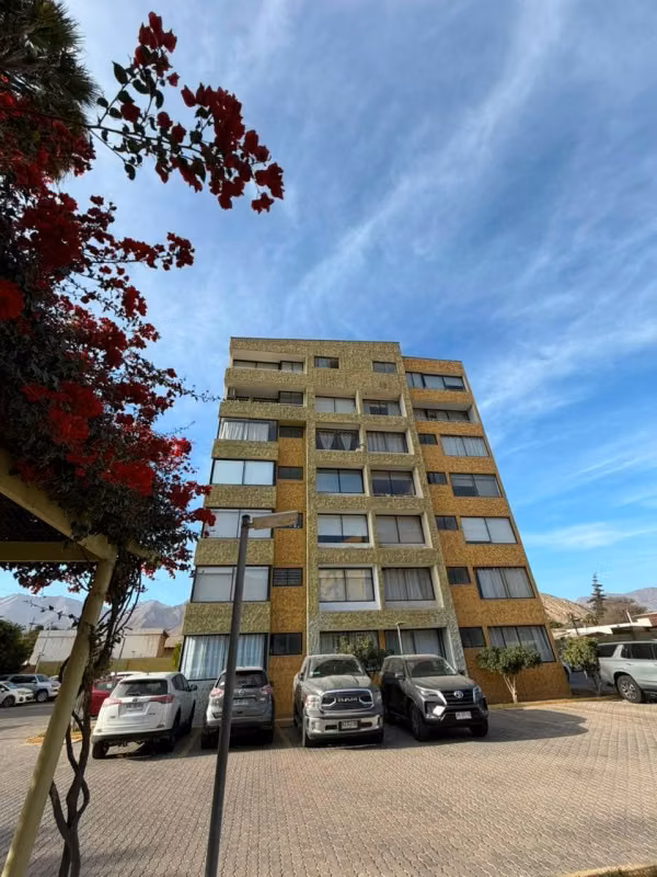 SE ARRIENDA DEPTO SEMI AMOBLADO EN EDIFICIO LAS PALMAS