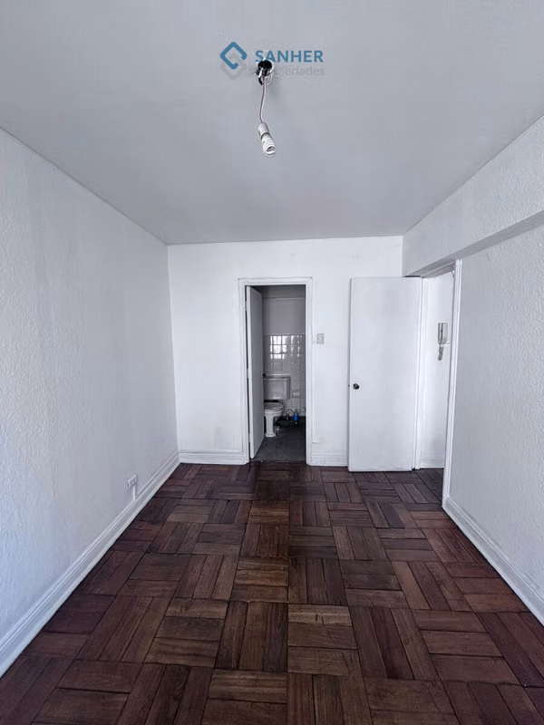 Departamento en Moneda - Excelente ubicación, GC incluidos.