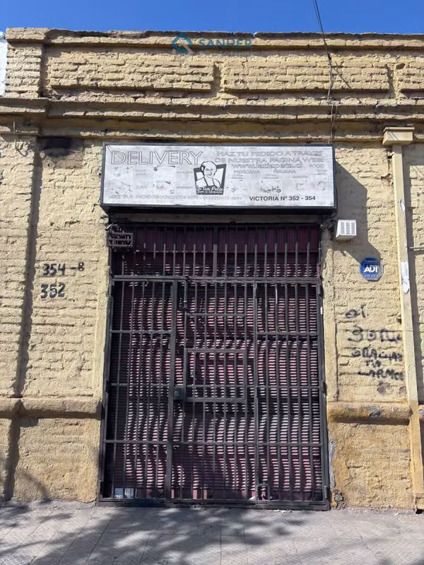 Amplio local en Victoria – 163 m², ideal taller o bodega, excelente conectividad.
