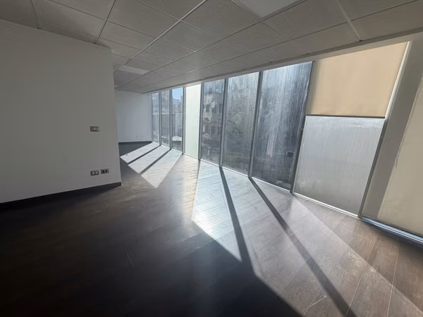 Arriendo Oficina Planta Libre – Barros Borgoño / Metro Manuel Montt, Providencia