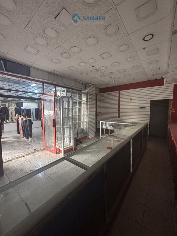 gran local comercial en arriendo, frente a la calle con visibilidad privilegiada