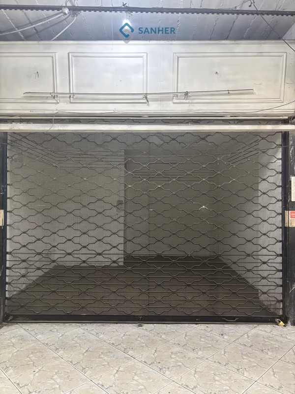 Local Comercial en Recoleta con Excelente Conectividad y Potencial Comercial