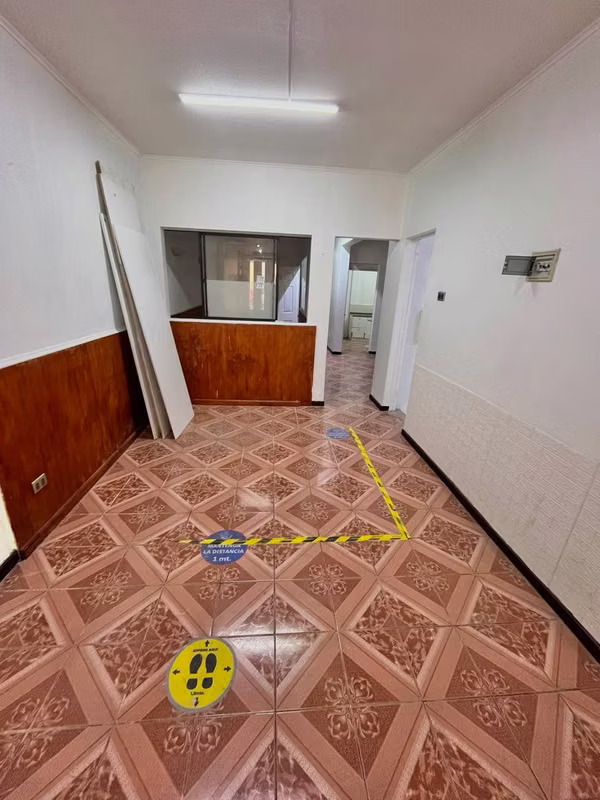 Local Comercial 5 Box y Corriente Trifásica – Centro de Iquique se reciben ofertas