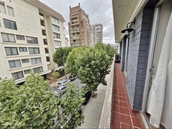 VENDE amplio dpto 4D, en sector poniente,  Viña de