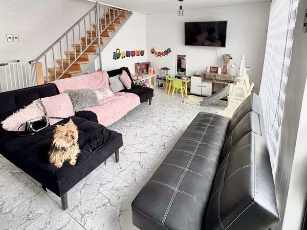 OPORTUNIDAD ÚNICA CASA EN VENTA PLAZA DE MAIPÚ