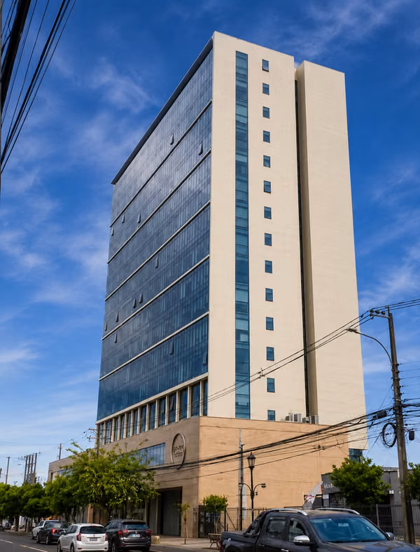 Moderna Oficina en Venta en Pleno Centro Financiero de Talca