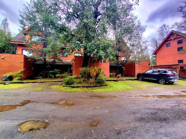 Casa en venta 5D 4B Condominio consolidado a sólo 5 minutos del centro de Pucón