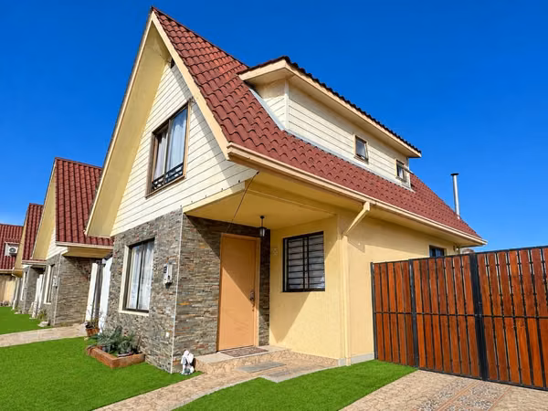 Venta de Propiedad Amplia en Condominio Peñablanca
