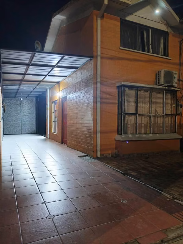 Arriendo casa en Villa Alameda