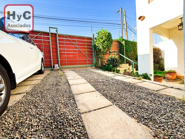 Casa Familiar en Viña del Mar Alto: 4 Dormitorios, 3 Baños + Estudio Independiente
