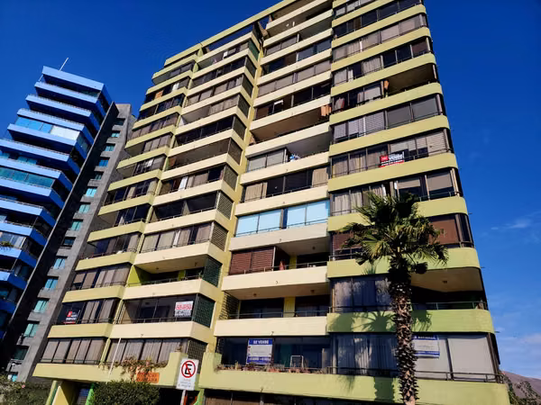 DEPTO AMOBLADO EN ARRIENDO, EDIF. PANORAMA, IQUIQUE.