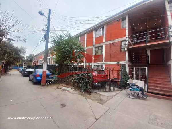 Departamento en Segundo Piso, 2 Dormitorios, 1 Baño, Renca.