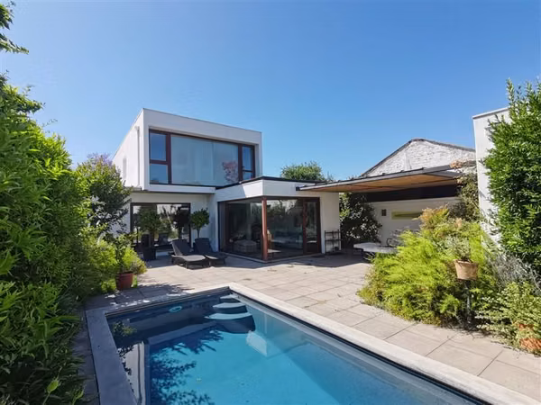 CASA Cristina Barros / Víctor Sotta