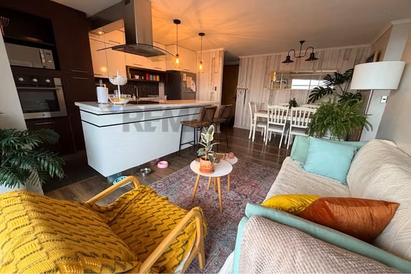 Venta de departamento remodelado en las condes