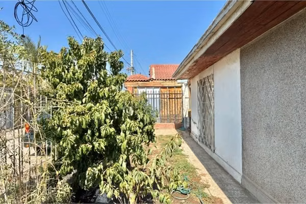 Oportunidad! casa a pasos de la plaza maipú