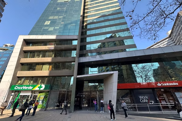 Oficina renovada, 20 m2. 2b, metro p.valdivia