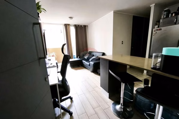 Moderno depto en santiago, con piscina y balcón