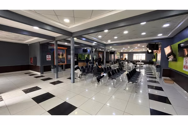 "arriende local comercial en ñuñoa"