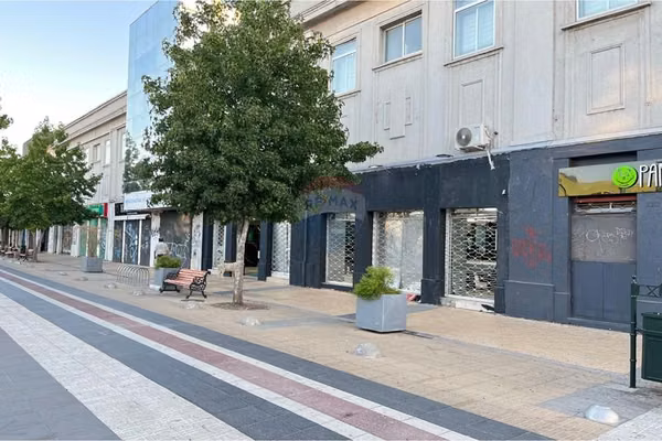 Se arrienda local comercial 1 sur n° 1014 local 5