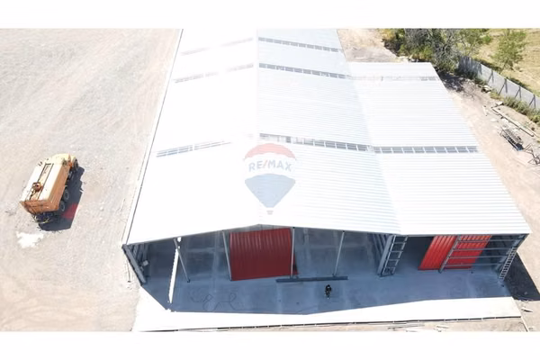 3 bodegas comerciales en arriendo, buin - 300m²
