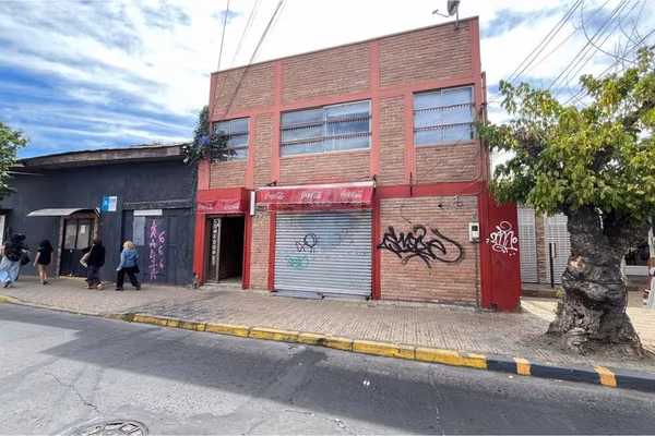 Se vende edifico comercial en curico centro