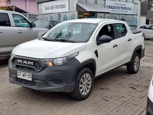 RAM 700 2023