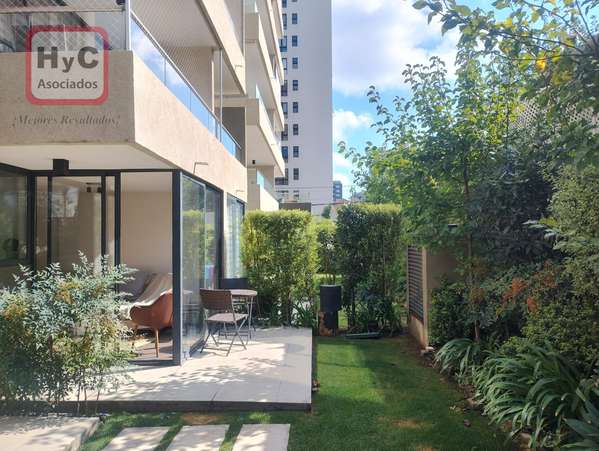 Exclusivo departamento nuevo con extraordinario jardín privado en privilegiado sector de Ñuñoa