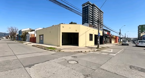 SE ARRIENDA BODEGA  (Concepción)
