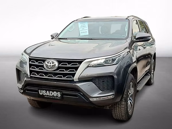 TOYOTA FORTUNER 2023