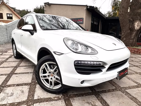 PORSCHE CAYENNE S 4.8 V8  2014