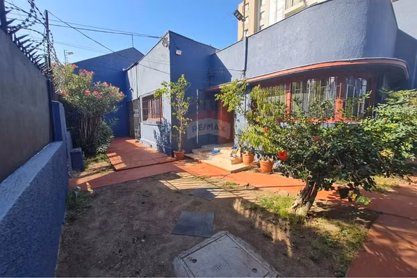 Amplia propiedad comercial en barrio italia