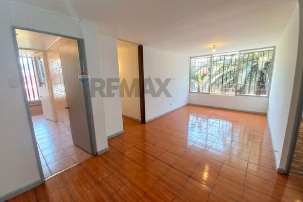 Lindo departamento, bajos ggcc, estacionamiento
