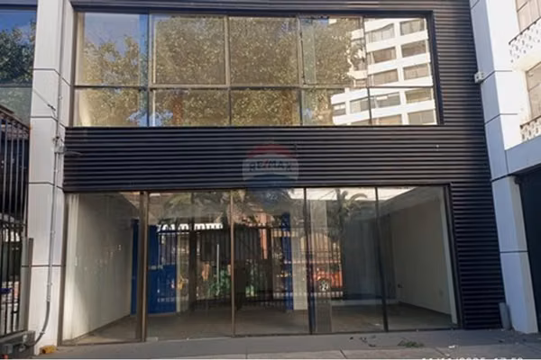 100 uf local  246m2    4  poniente, sector costa
