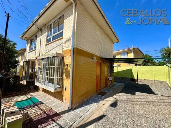 Casa en arriendo de 2 dorm. en Villa Alemana