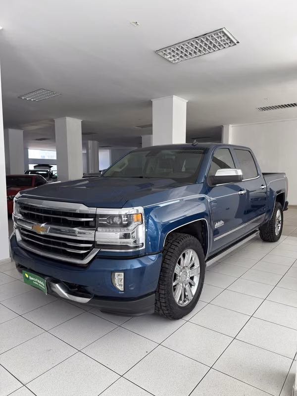 Chevrolet silverado LTZ 4wd 5.3 AT 2018 - $25.000.000