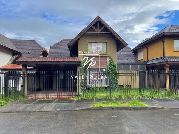 Barrio Pehuén Casa Familiar Amplios Espacios y Gran Conectividad