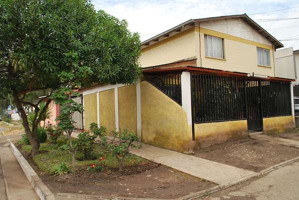 Vende casa ampliada en Artificio, La Calera. 4 dor