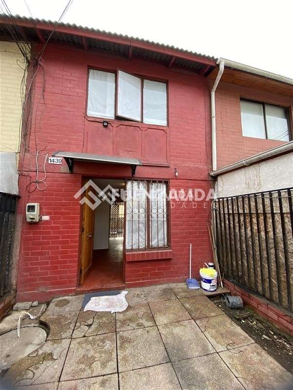Casa en venta de 2 dorm. en Maipú