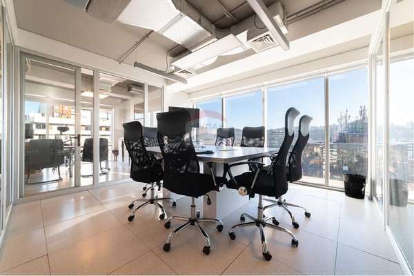 Oficina en guardia vieja,  providencia, de 207m2
