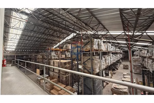 Industrial property, colina sector