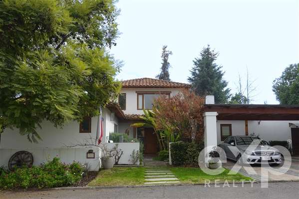 Casa Chilena 5 D en venta/Piedra Roja / Lista para cambiarse