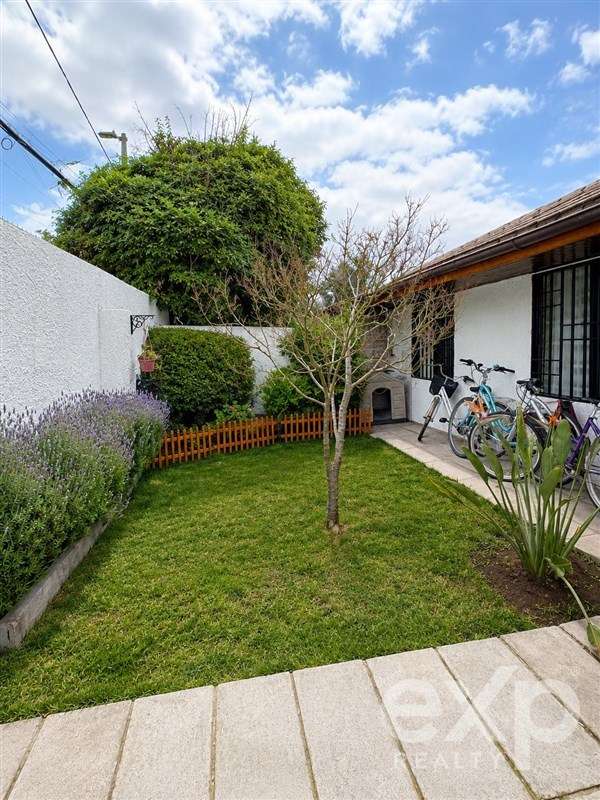 Vendo Casa Las Condes, 124M2: 5D, 2B, piscina, 245M2 terreno